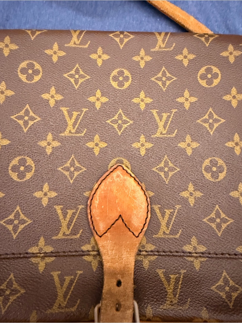 Louis Vuitton Brown Monogram Canvas Messenger Crossbody - Picture 9 of 14